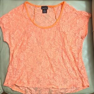 Rue 21 Women’s Size Small Pink Apricot Short Sleeve Lace Shirt – Great Condition